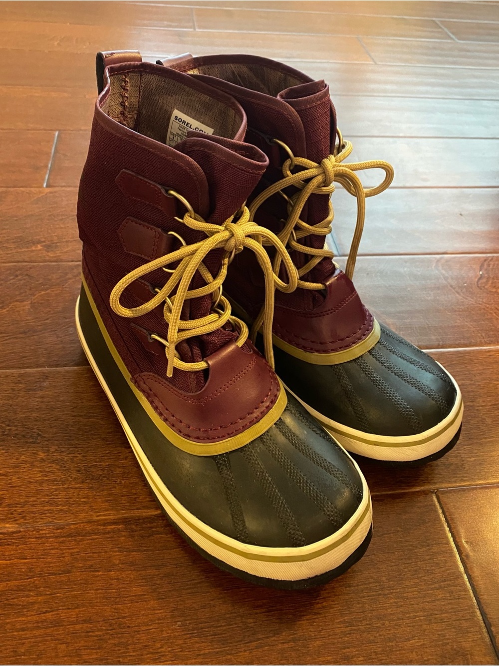 SOREL Winter Carnival Waterproof Snow Boots Purple Women's Size 8